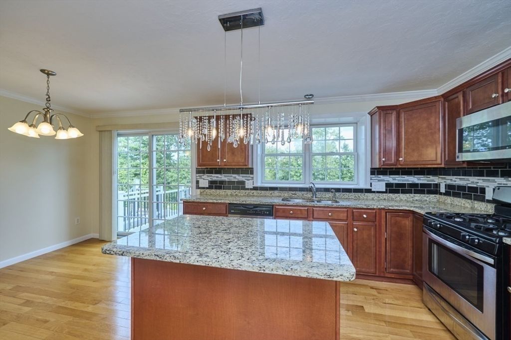 Interior, Kitchen, Pendant Lights, Wood Texture Flooring