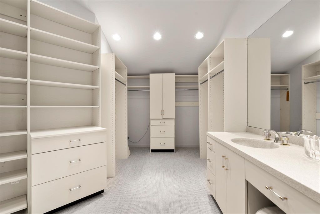 Interior, Recessed Lighting, Walk-in Closets