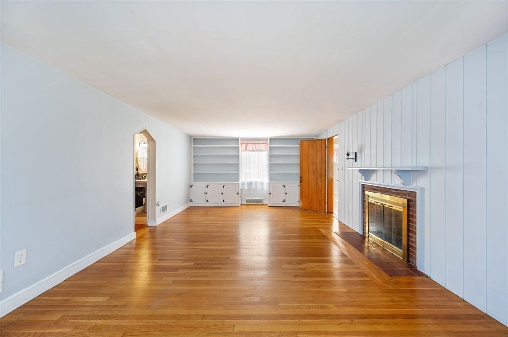 Empty room, Fireplace, Interior, Wood Texture Flooring