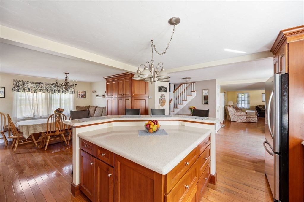 Chandelier, Dining room, Interior, Kitchen, Living room, Wood Texture Flooring