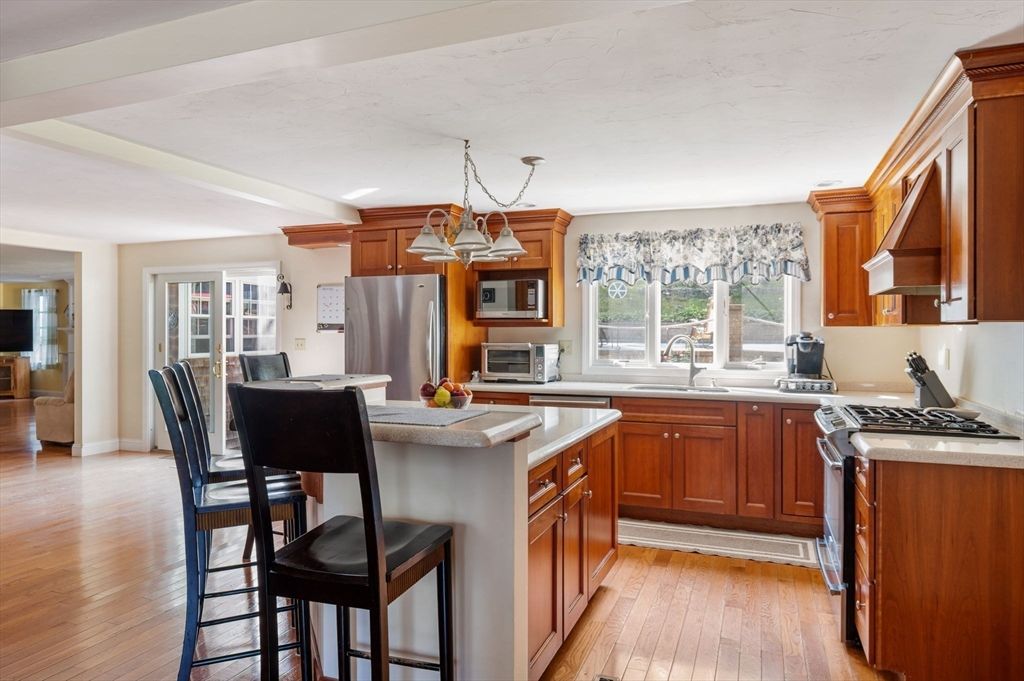 Interior, Kitchen, Pendant Lights, Stainless Steel Appliances, Wood Texture Flooring