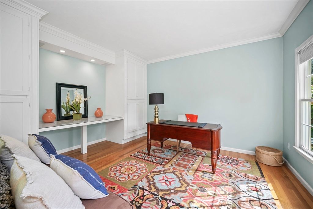 Home Office, Interior, Recessed Lighting, Wood Texture Flooring