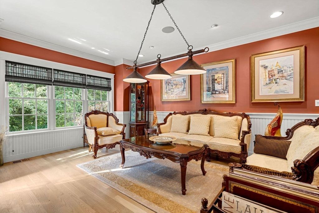 Interior, Living room, Pendant Lights, Recessed Lighting, Wood Texture Flooring