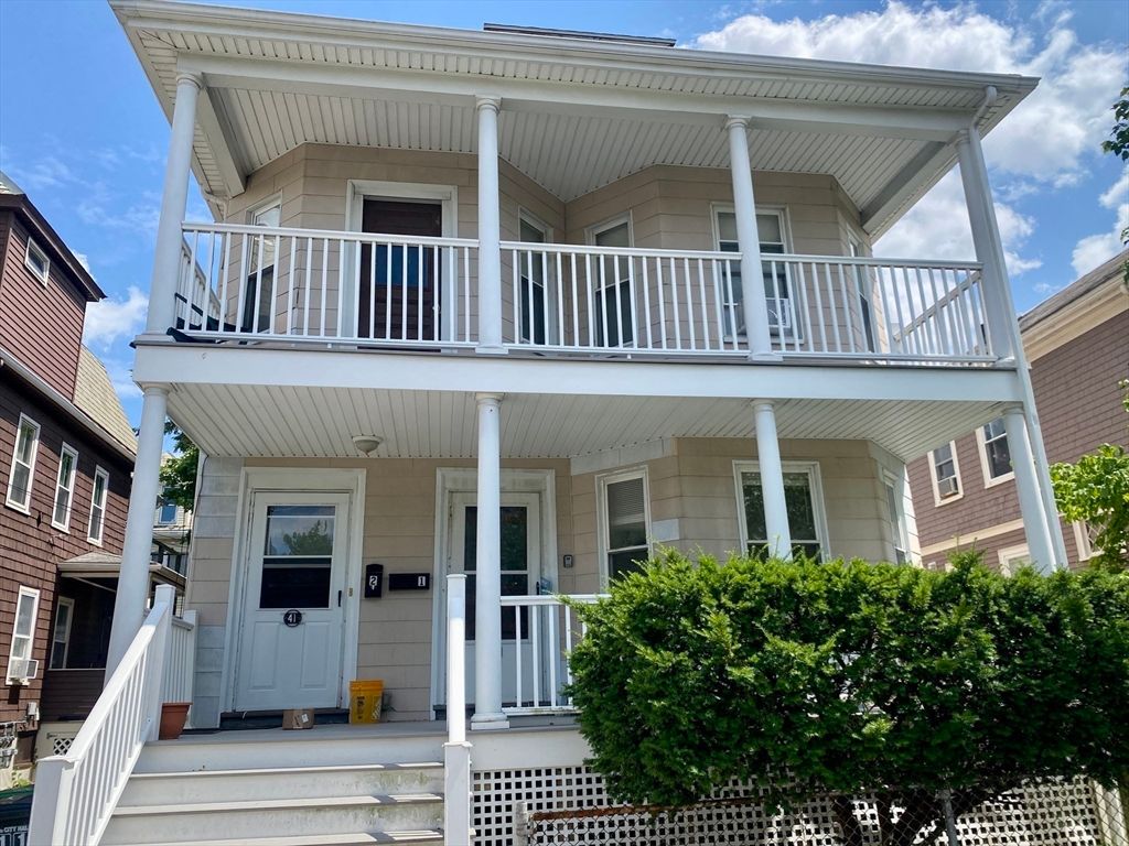 Exterior, Facade, None