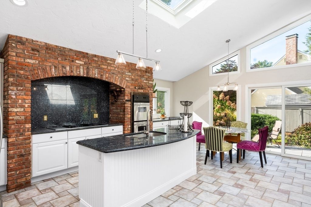 Dining room, Interior, Kitchen, Pendant Lights, Recessed Lighting, Stainless Steel Appliances, Stone Walls