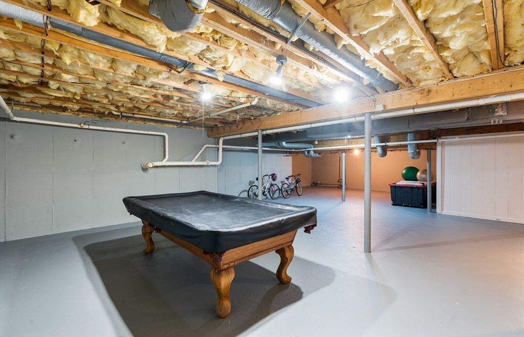 Billiard Table, Game Room, Interior