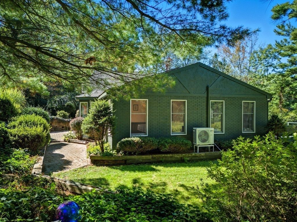 Backyard, Exterior, Facade, Brick Facade, Cape Cod