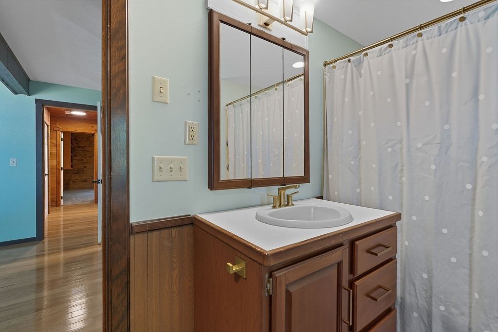Bathroom, Interior, Wood Texture Flooring