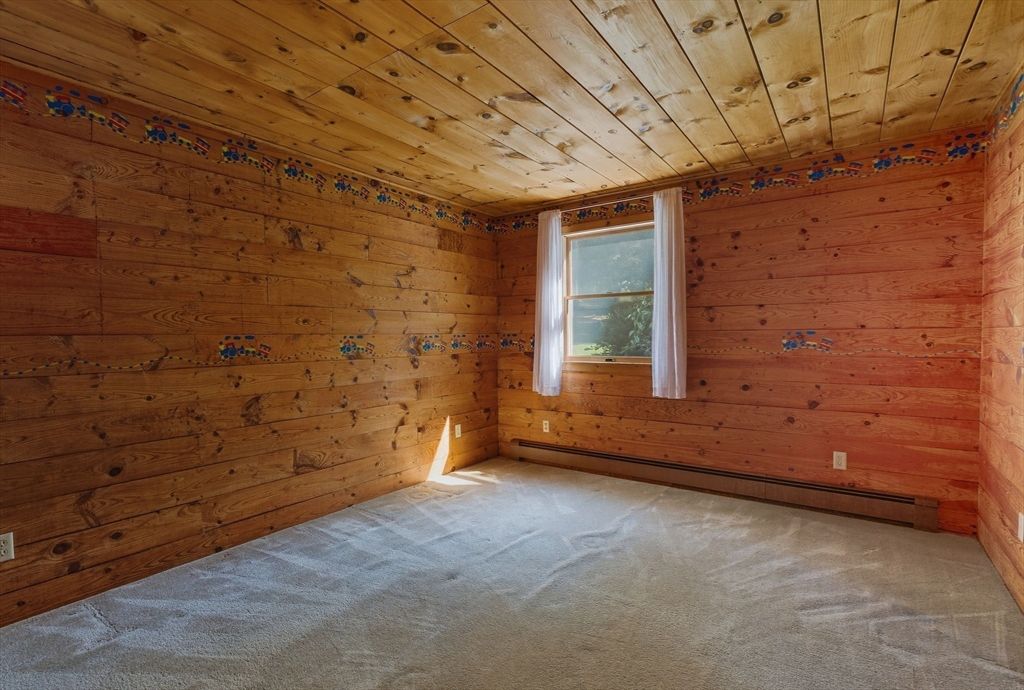 Empty room, Interior, Wooden Ceilings, Wooden Walls