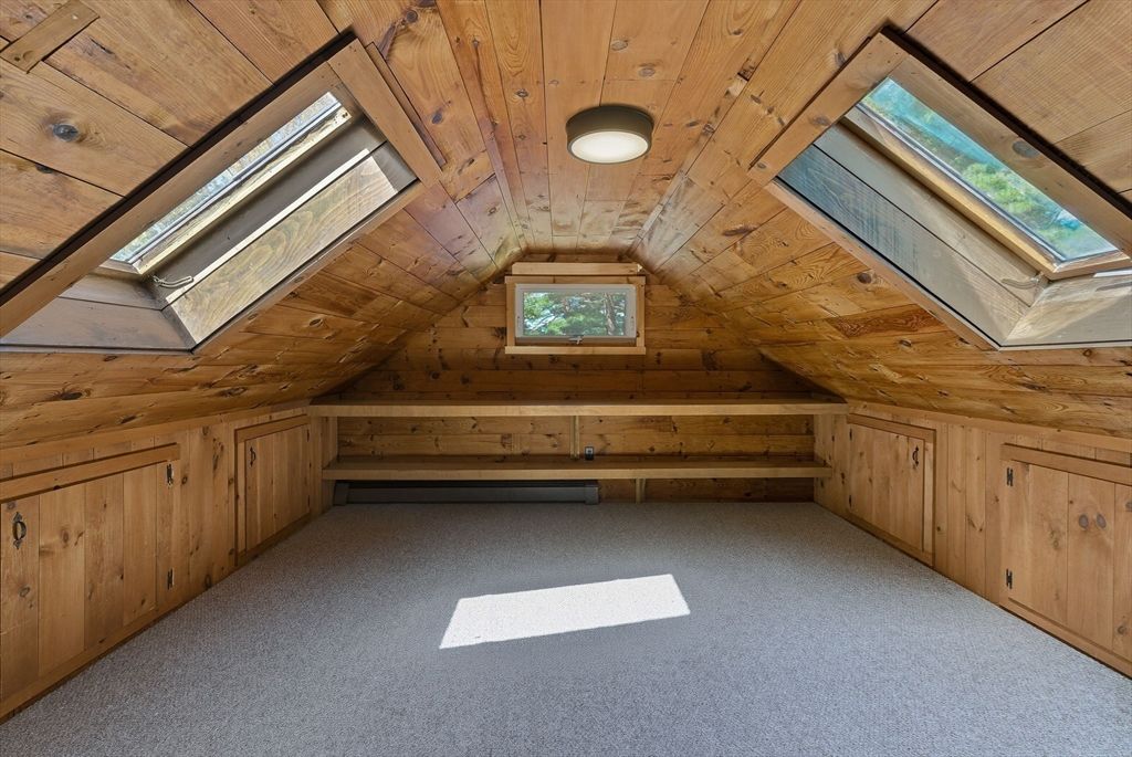 Empty room, Interior, Wooden Ceilings, Wooden Walls