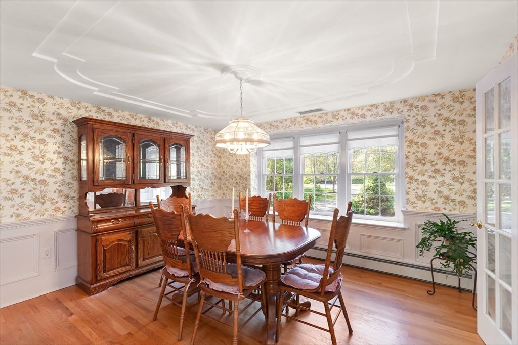Dining room, Interior, Pendant Lights, Wood Texture Flooring