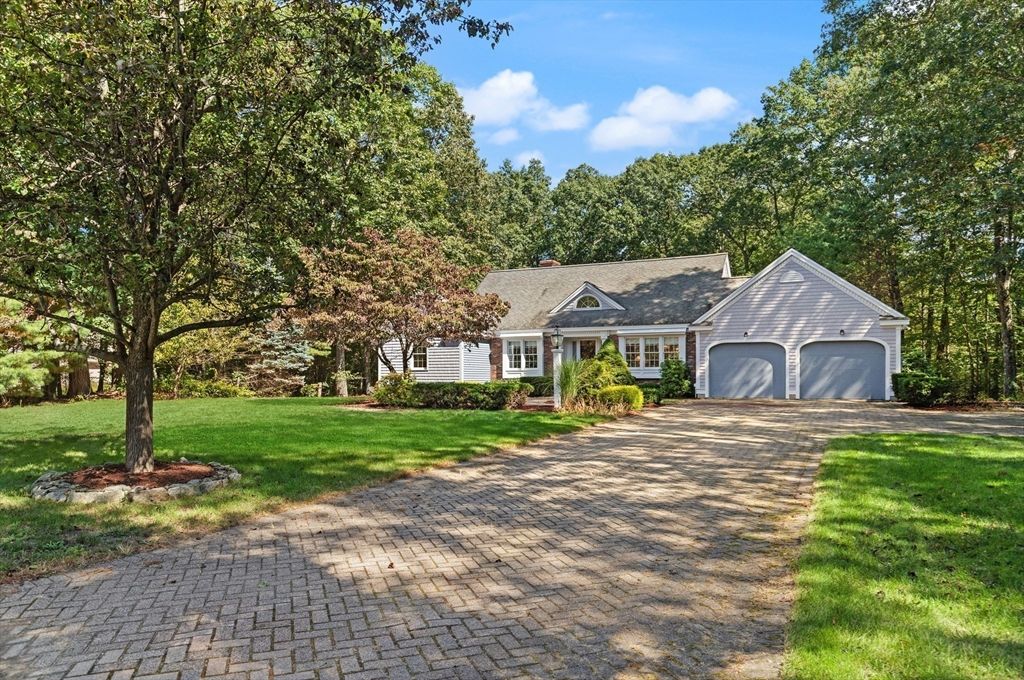 Attached, Backyard, Exterior, Facade, Ranch