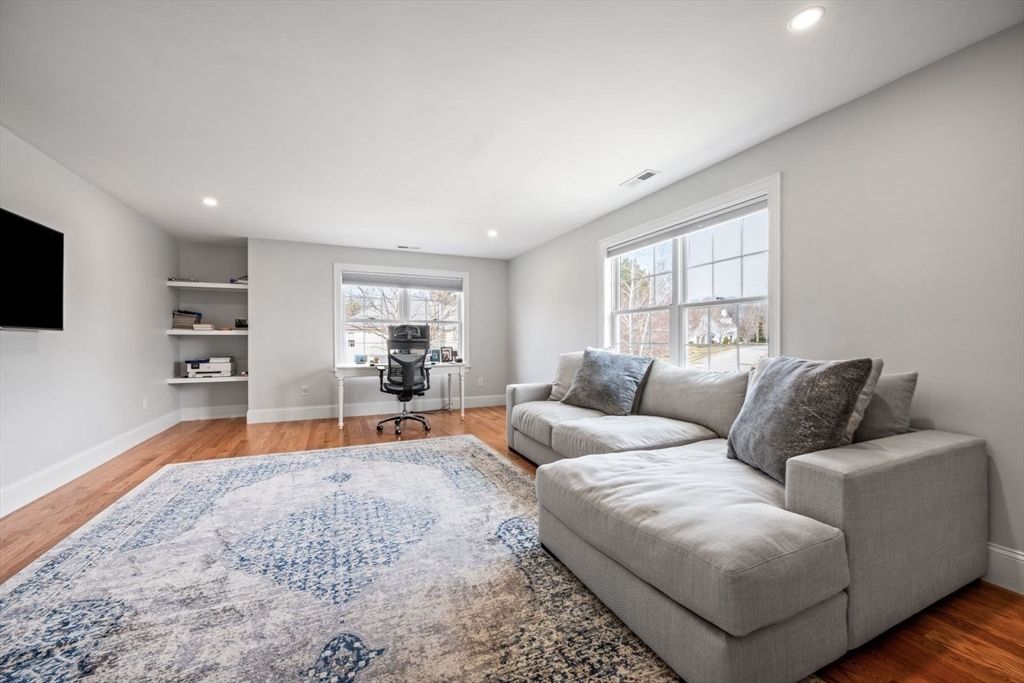 Home Office, Interior, Living room, Recessed Lighting, Wood Texture Flooring