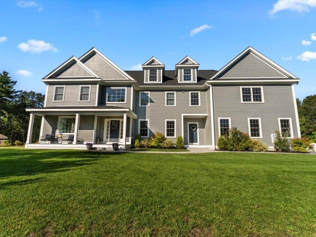 Exterior, Facade, Farmhouse