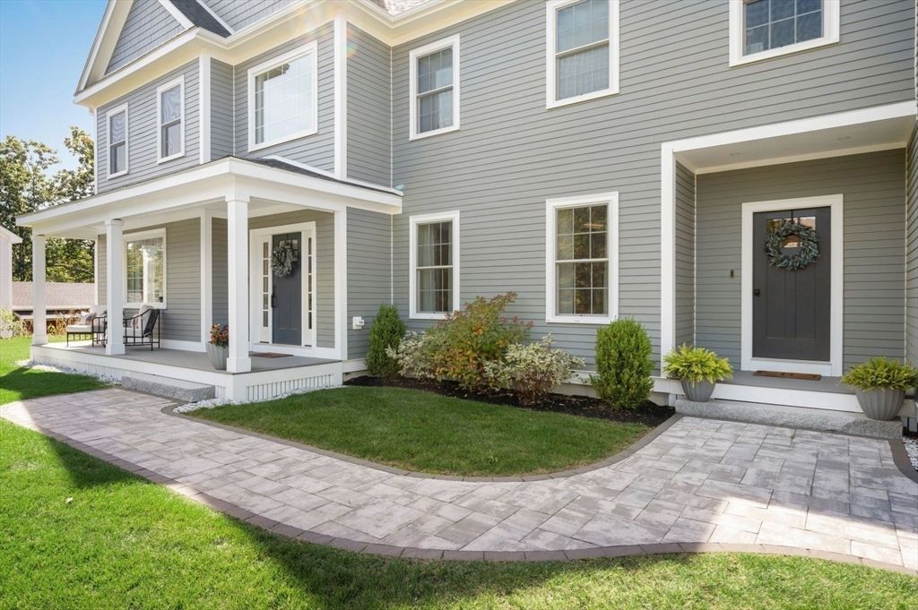 Exterior, Facade, Farmhouse