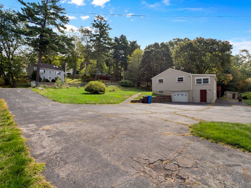 Backyard, Detached Garage, Exterior