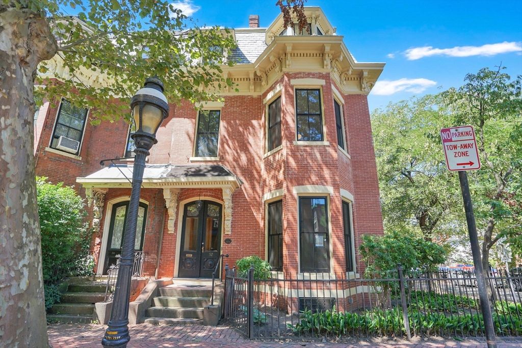 Exterior, Facade, Brick Facade, Queen Anne Victorian