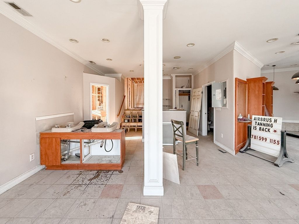 Interior, Recessed Lighting