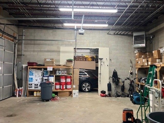 Garage, Interior, Stone Walls