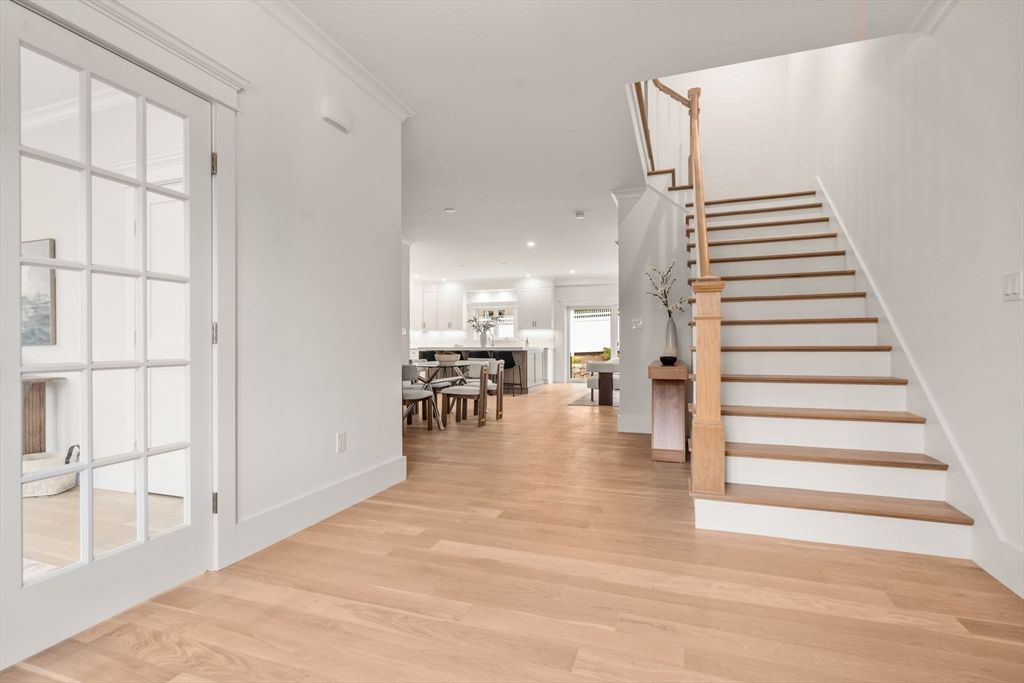 Dining room, Interior, Kitchen, Recessed Lighting, Wood Texture Flooring