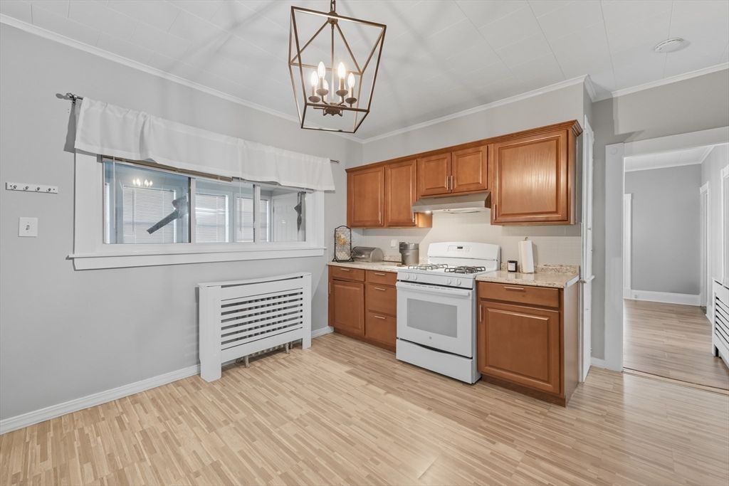 Interior, Kitchen, Pendant Lights, Wood Texture Flooring