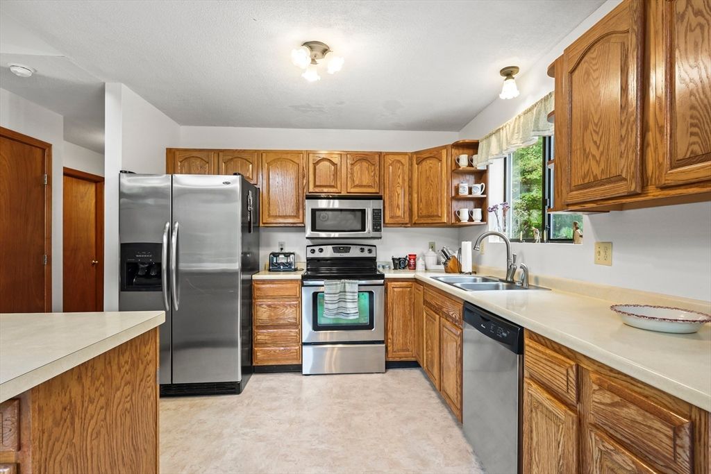 Interior, Kitchen, Stainless Steel Appliances