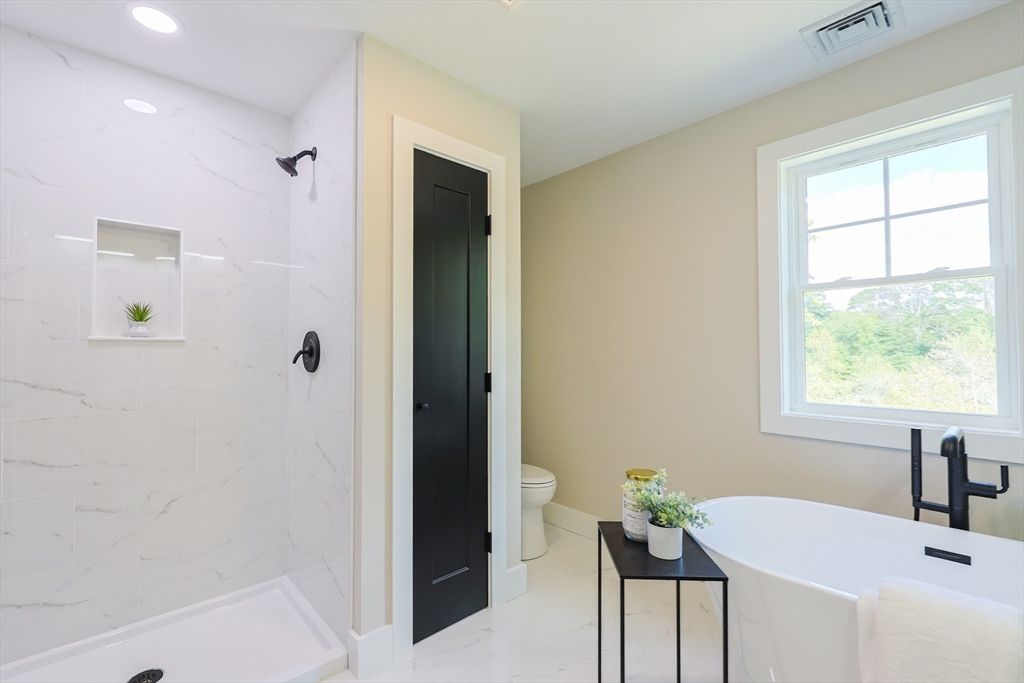 Bathroom, Free Standing Baths, Interior, Marble, Marble Walls, Recessed Lighting