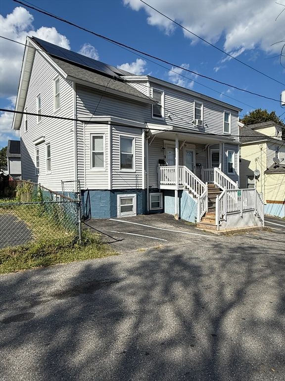 Backyard, Exterior, Facade, Solar Panels, American Foursquare