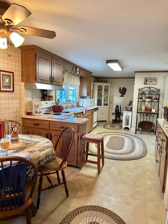 Dining room, Interior, Kitchen
