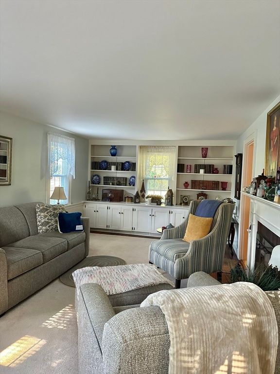 Fireplace, Interior, Living room
