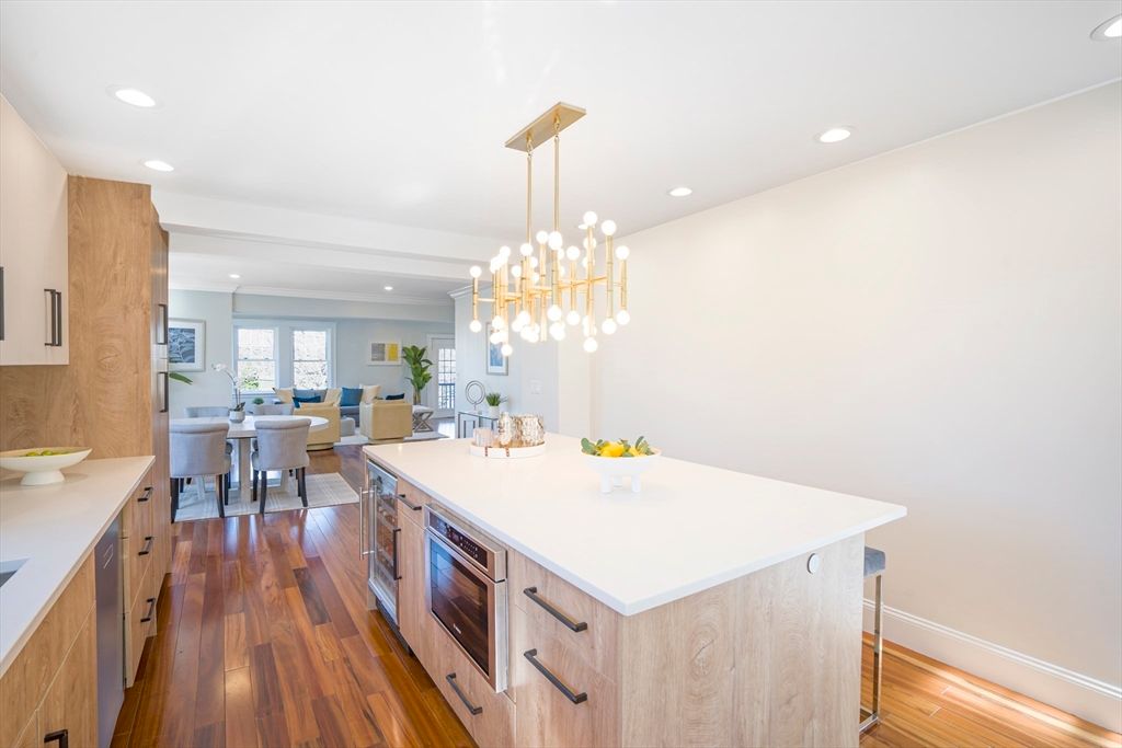 Dining room, Interior, Kitchen, Living room, Pendant Lights, Recessed Lighting, Wood Texture Flooring
