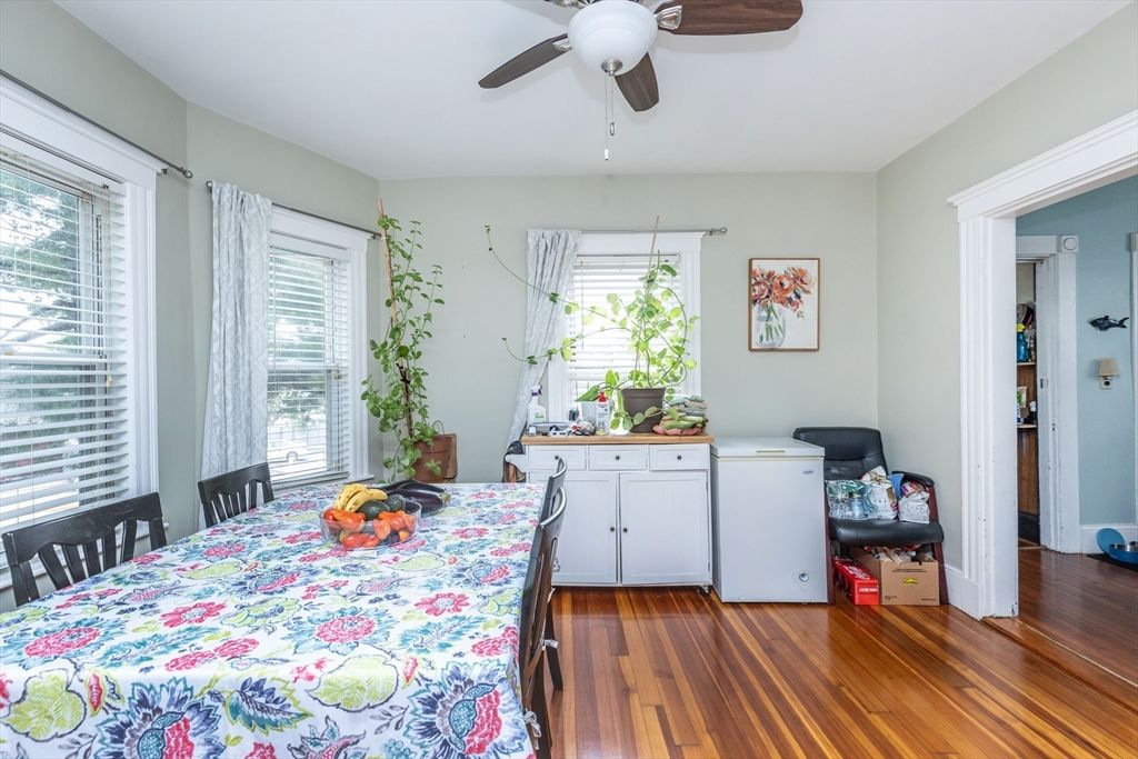 Dining room, Interior, Wood Texture Flooring