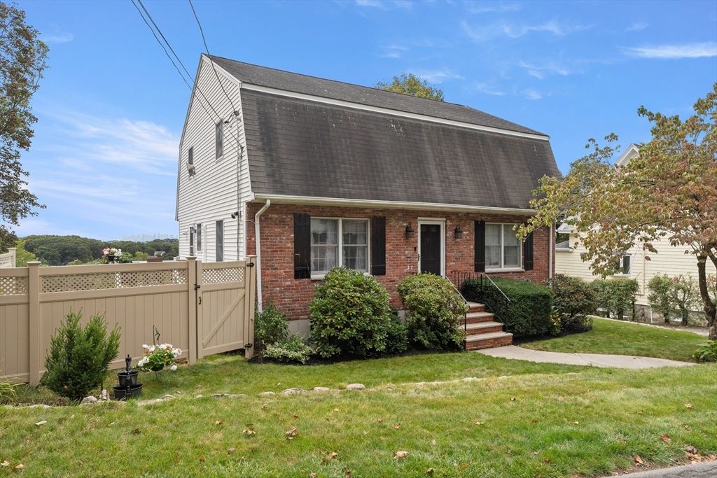Exterior, Facade, Brick Facade, Cape Cod