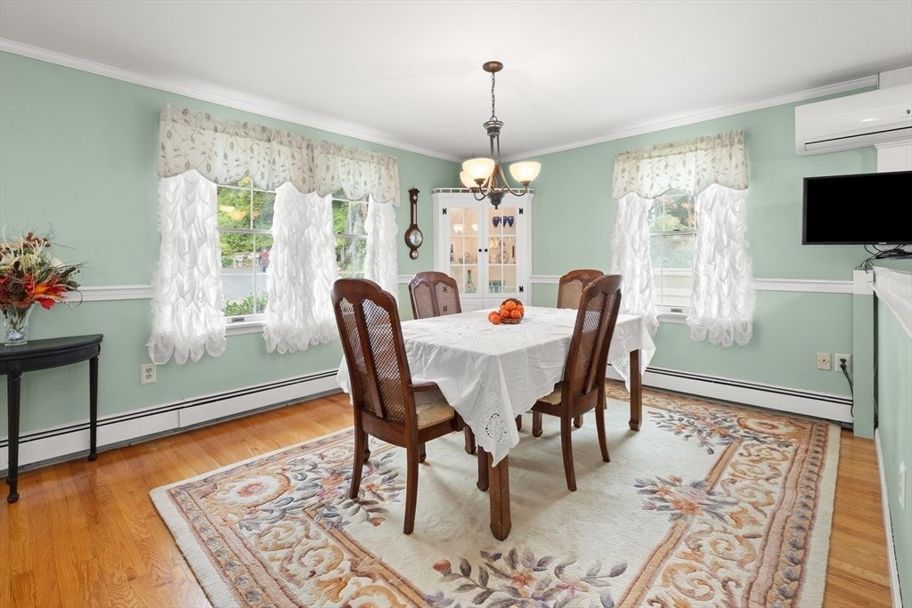 Chandelier, Dining room, Interior, Wood Texture Flooring
