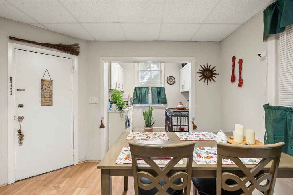 Dining room, Interior, Wood Texture Flooring