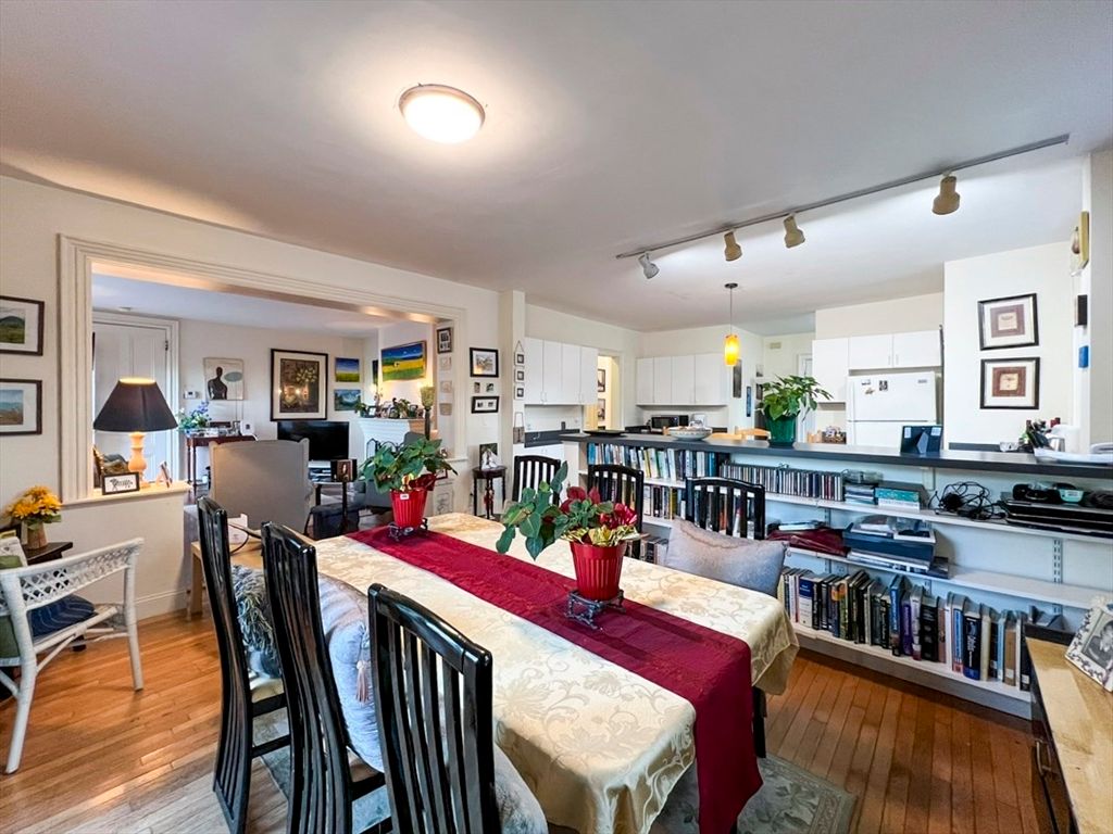 Dining room, Interior, Kitchen, Pendant Lights, Wood Texture Flooring