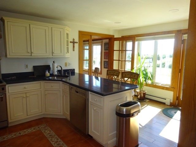 Dining room, Interior, Kitchen, Recessed Lighting, Wood Texture Flooring