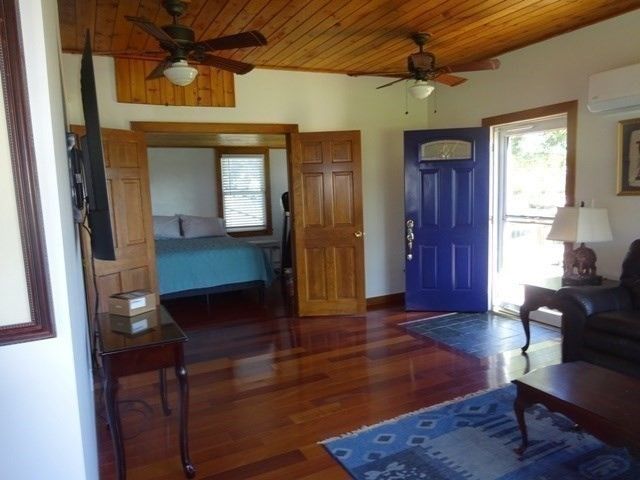 Bedroom, Interior, Wooden Ceilings, Wood Texture Flooring