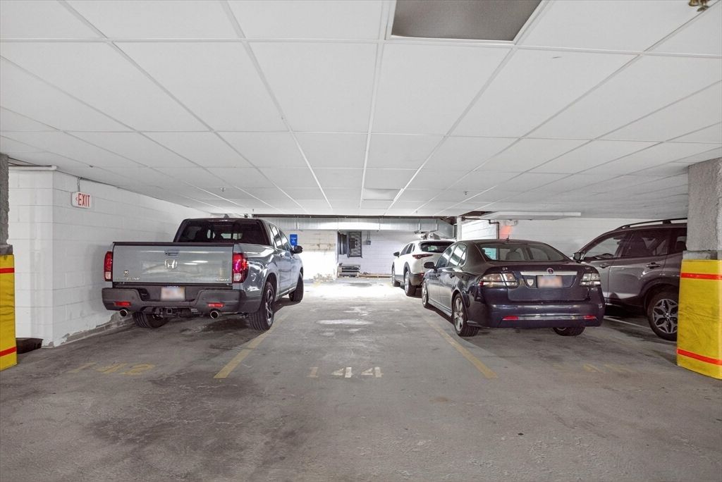 Garage, Interior