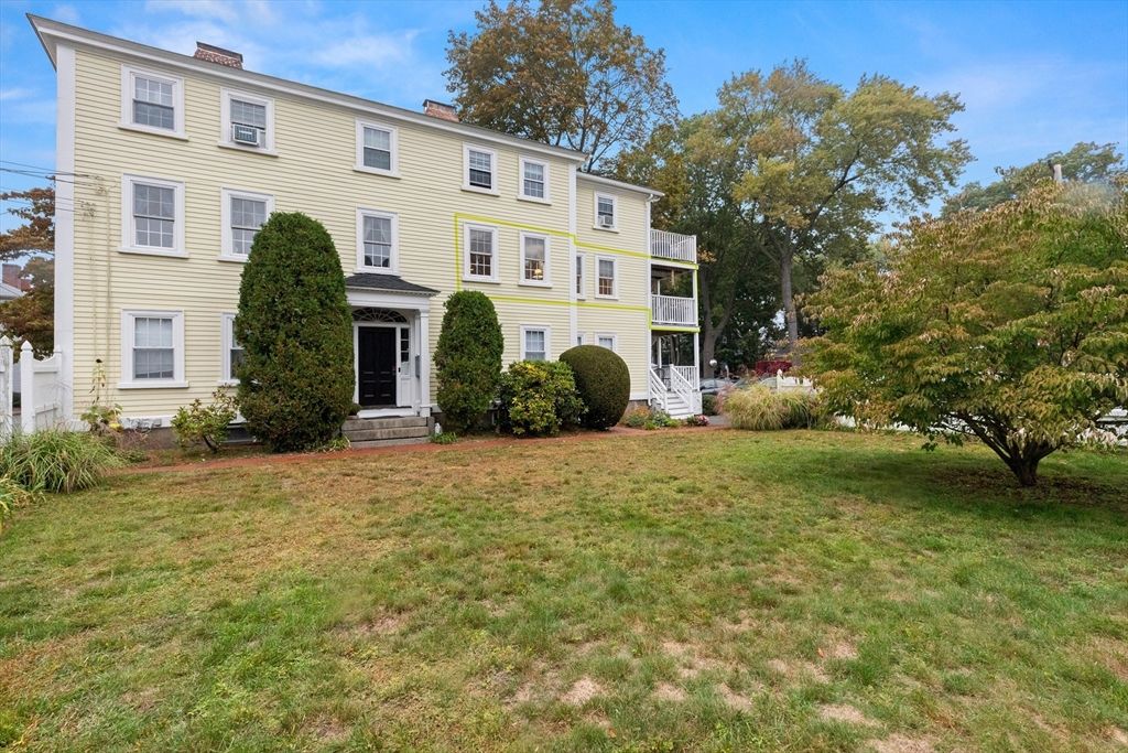 Backyard, Exterior, Facade, Georgian