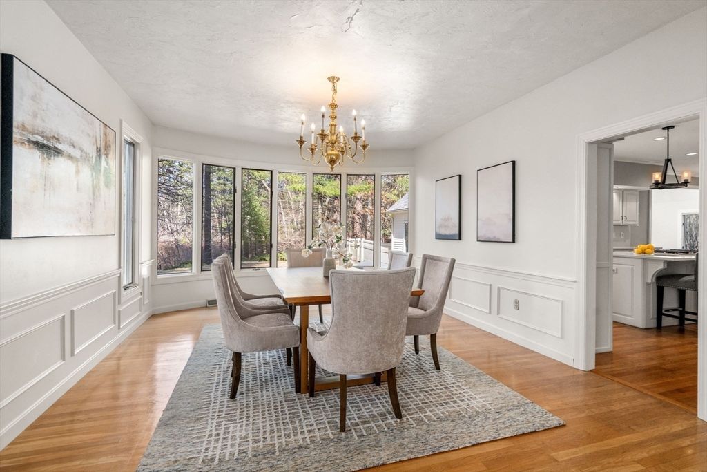 Chandelier, Dining room, Interior, Wood Texture Flooring