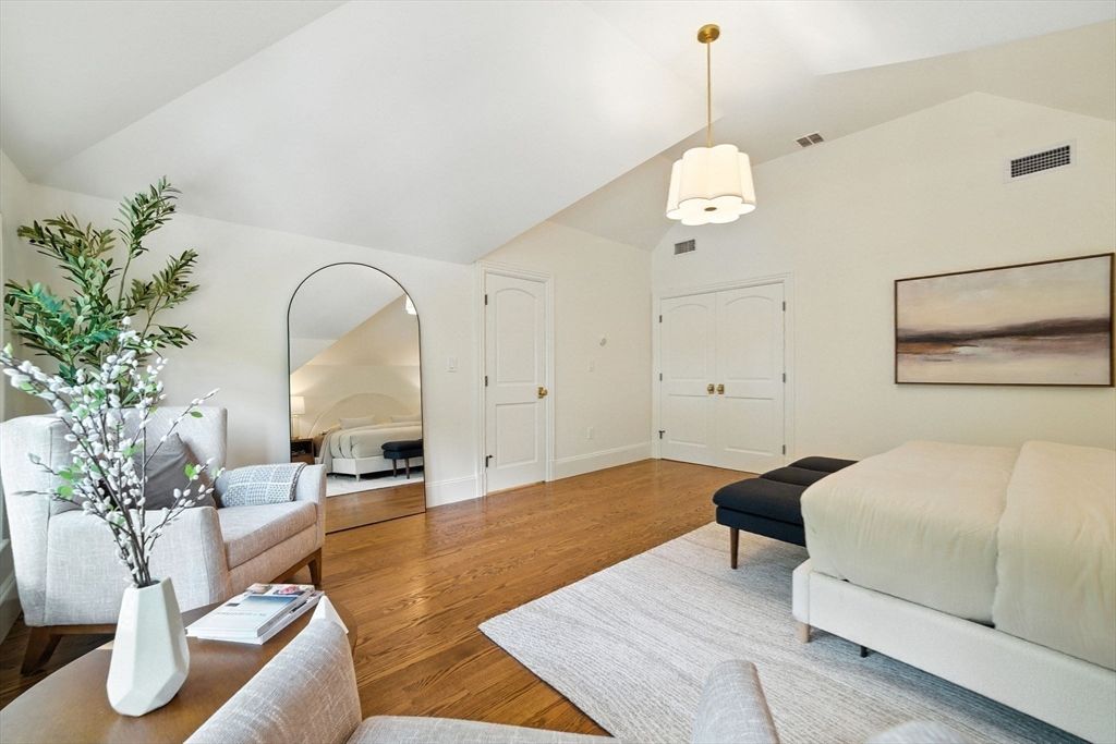 Bedroom, Interior, Pendant Lights, Wood Texture Flooring
