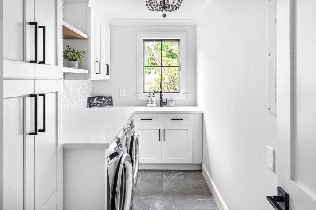 Interior, Washer