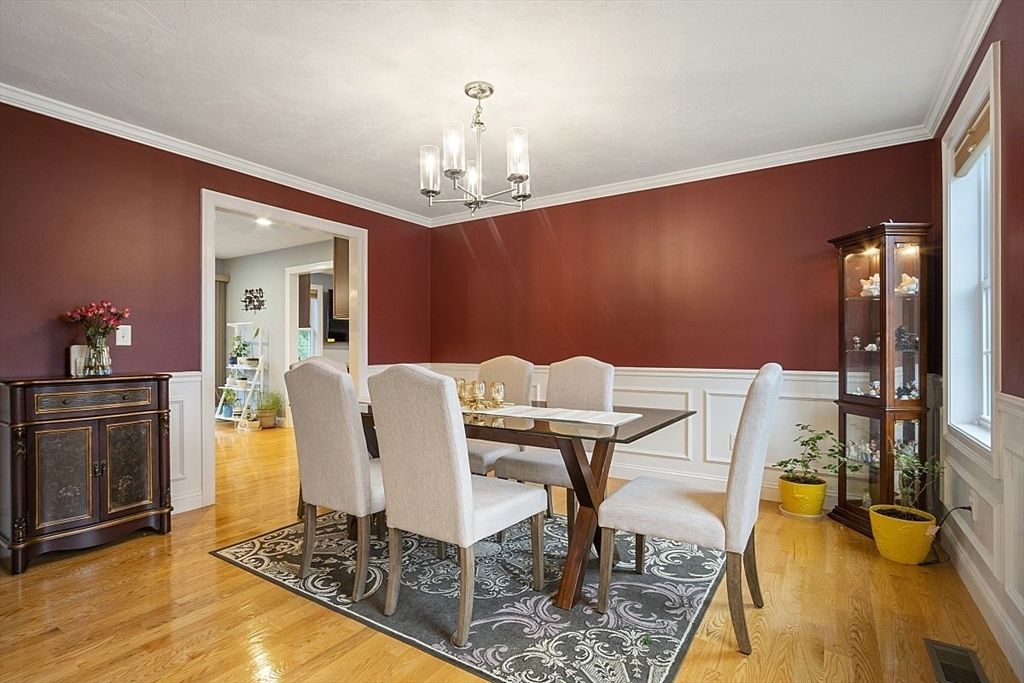 Chandelier, Dining room, Interior, Wood Texture Flooring