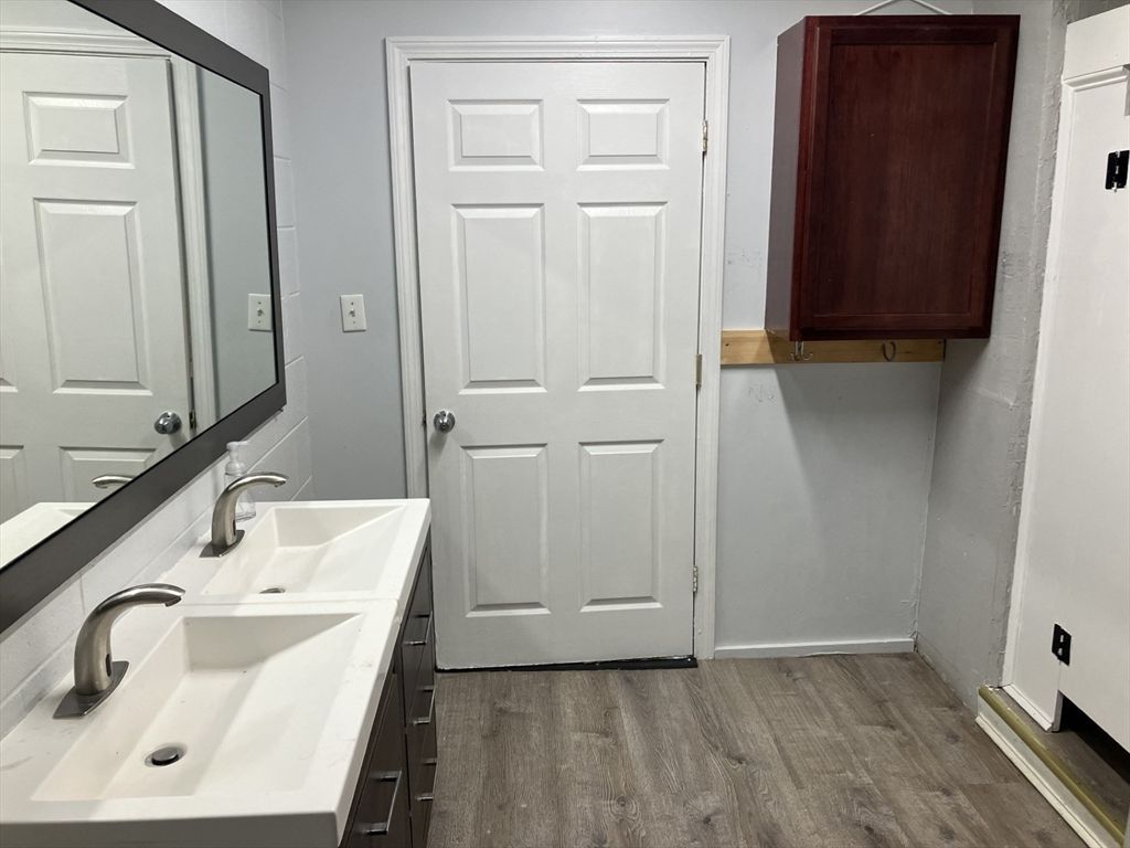Bathroom, Interior, Wood Texture Flooring