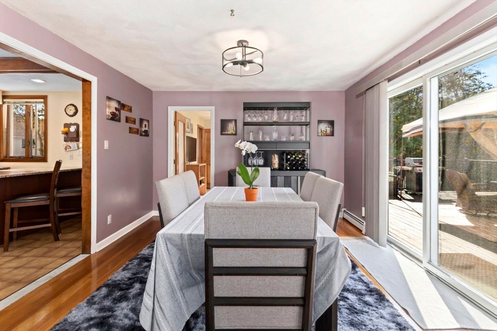 Dining room, Interior, Wood Texture Flooring