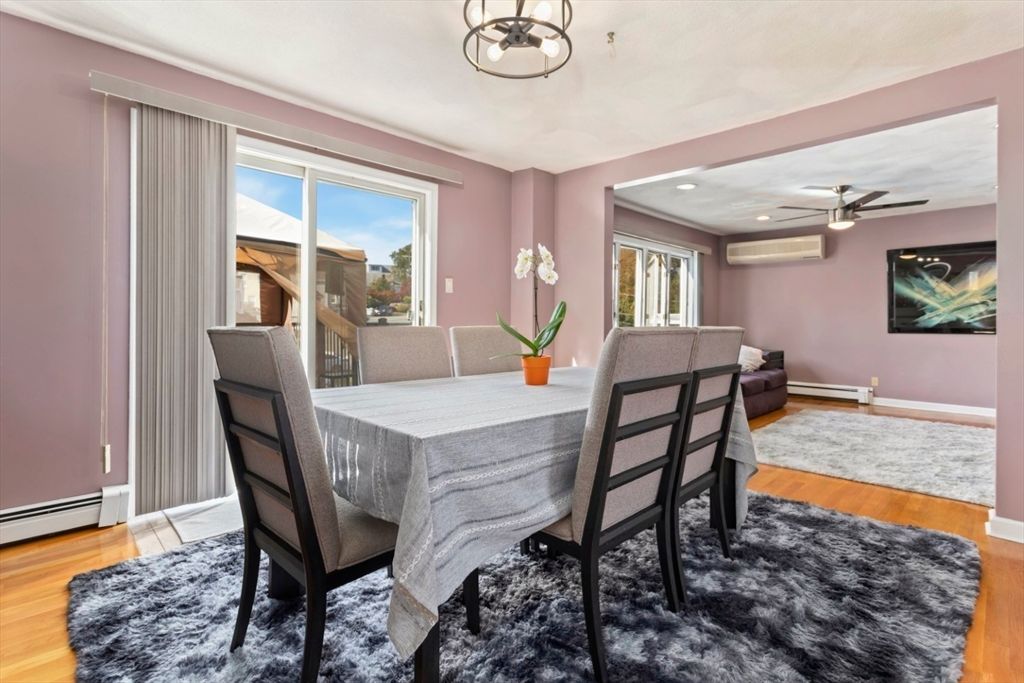 Dining room, Interior, Recessed Lighting, Wood Texture Flooring