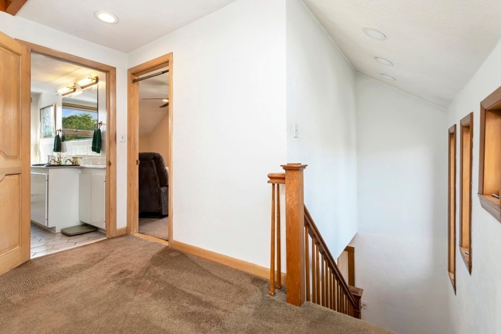 Interior, Recessed Lighting