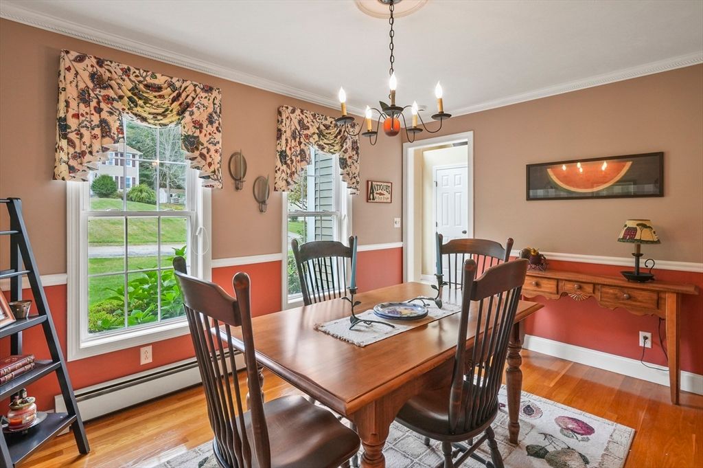 Chandelier, Dining room, Interior, Wood Texture Flooring