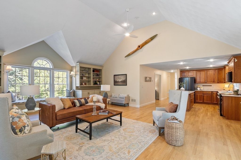 Interior, Kitchen, Living room, Recessed Lighting, Wood Texture Flooring